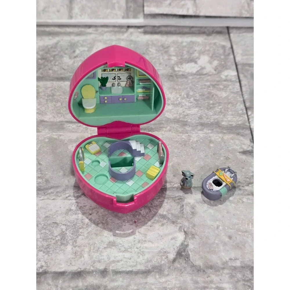 Polly Pocket Bluebird 1991 VTG Bathtime Fun Ring Micro Playset Heart Compact